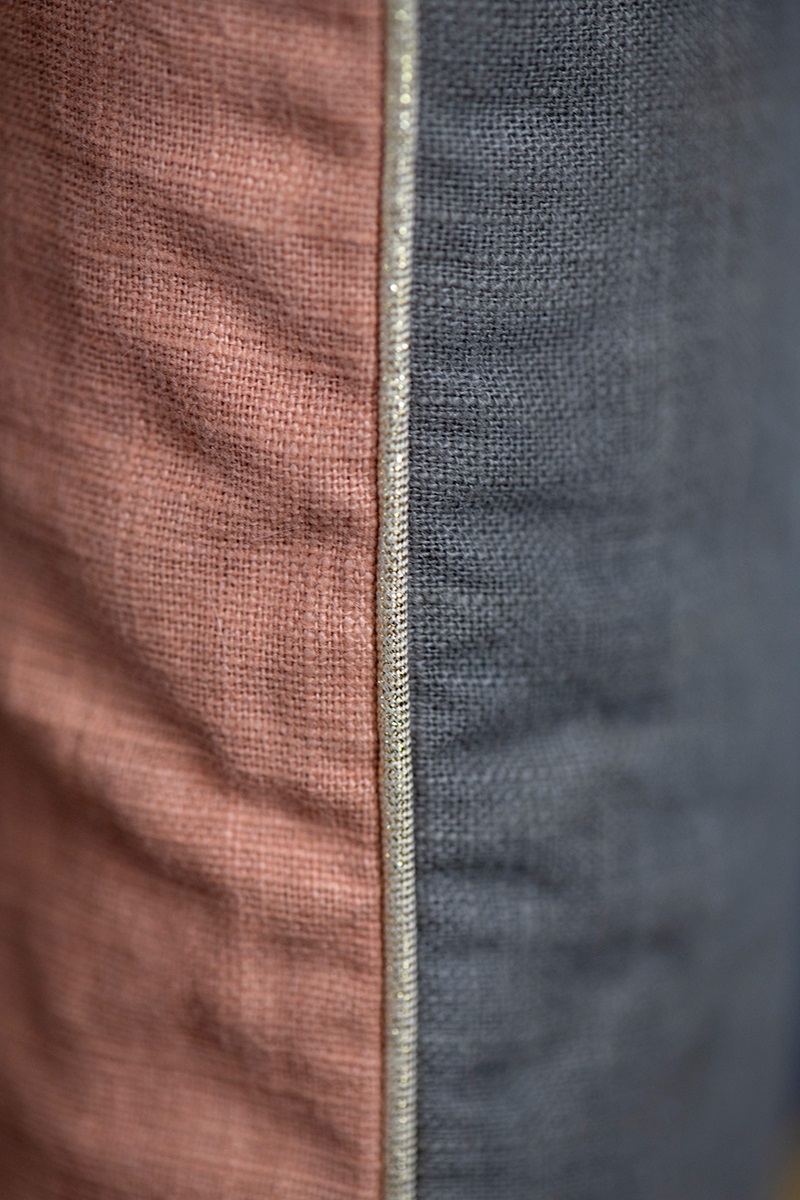 La broderie de Cilaos. La housse de coussin carrée – Image 11