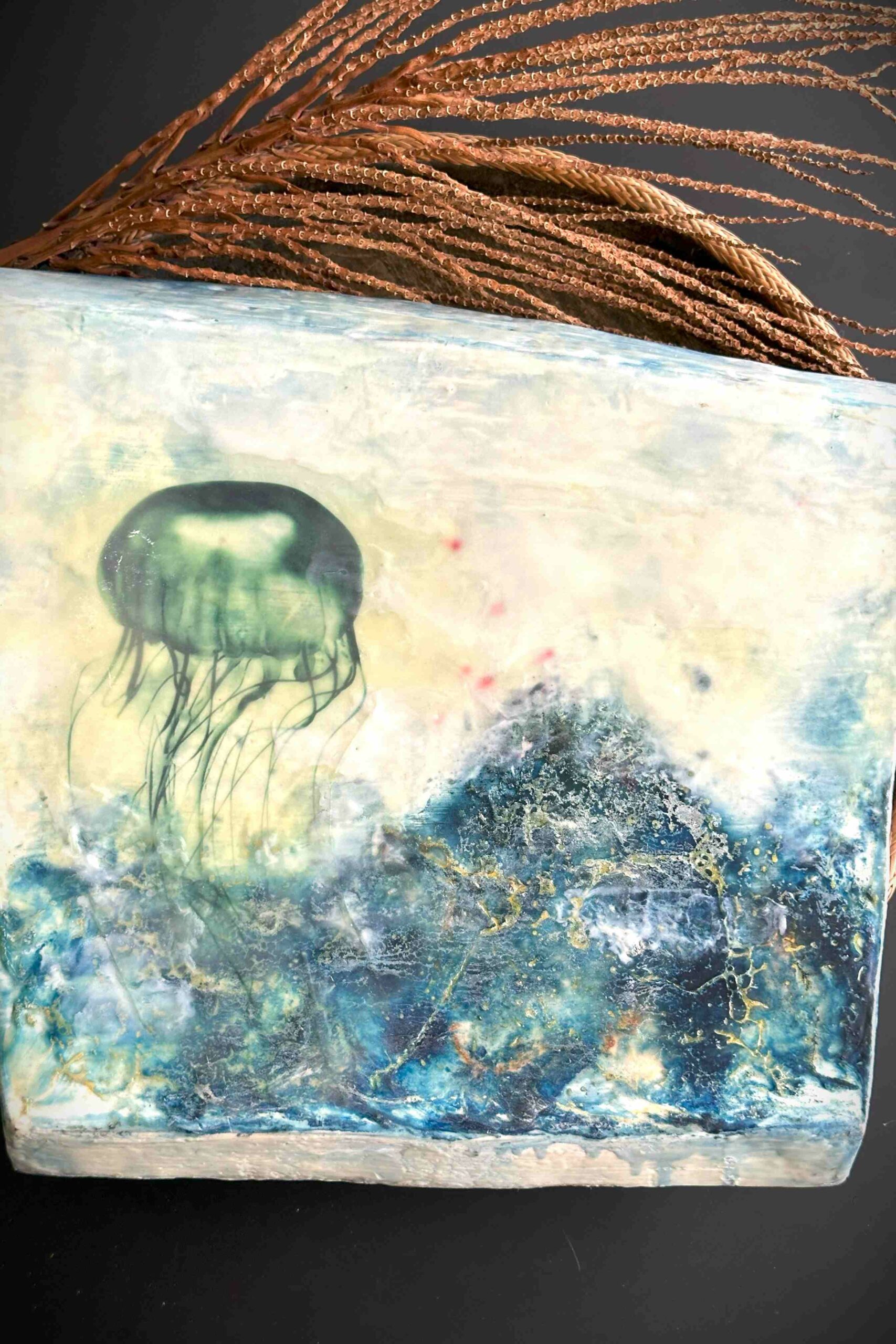 L'encaustique sur bois. "Méduse bleue" – Image 2