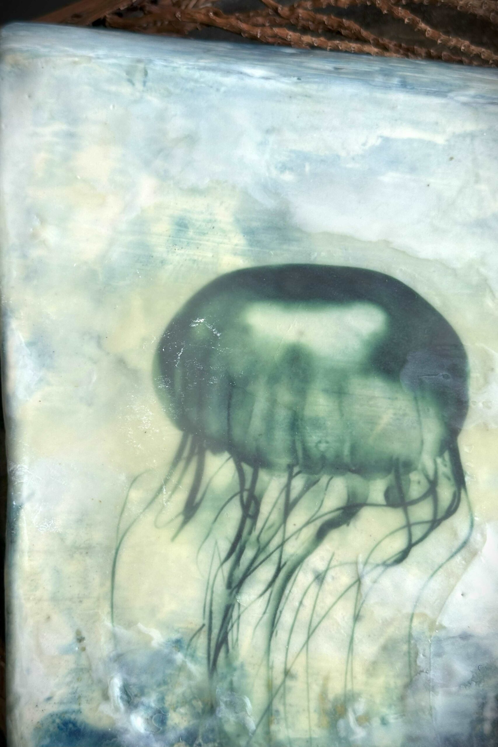 L'encaustique sur bois. "Méduse bleue" – Image 3